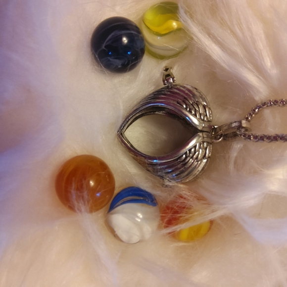 Heart shaped necklace - Picture 5 of 6